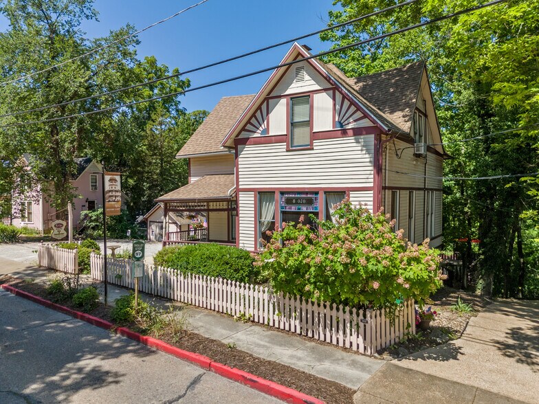 More Photos Of 5 Ojo St, Eureka Springs Hospitality For Sale