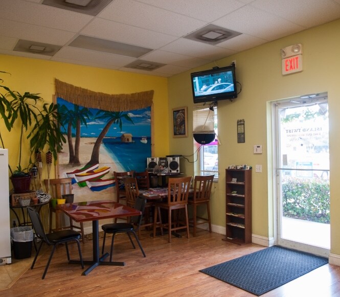 More Photos Of 1352-1368 SW Bayshore Blvd, Port Saint Lucie Unknown For Lease