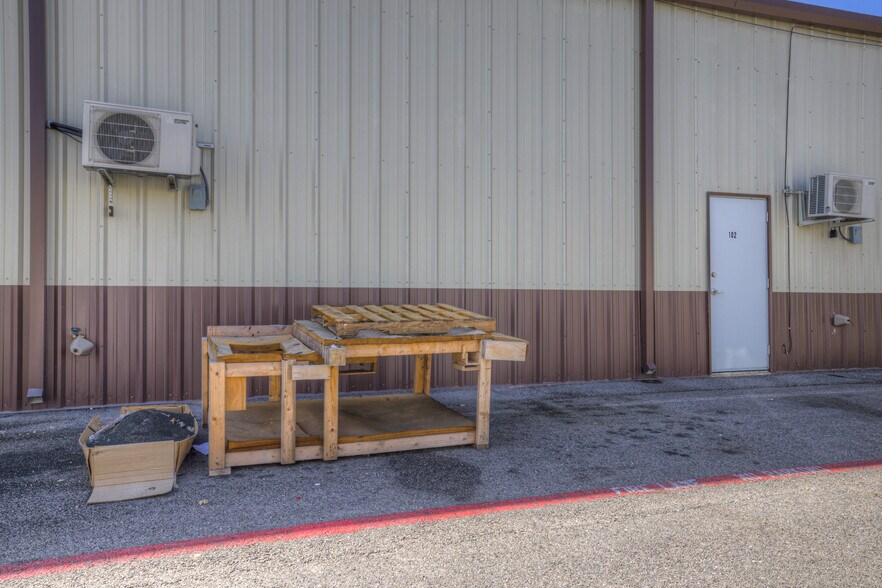 More Photos Of 3556 FM 78, McQueeney Unknown For Lease