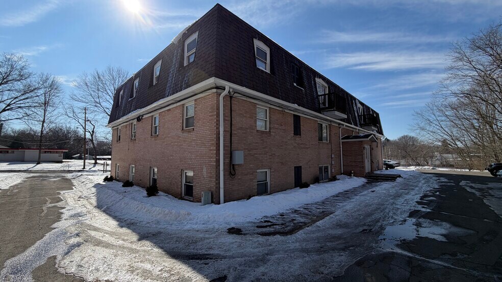 More Photos Of 3100 Beal St, Warren Apartments For Sale
