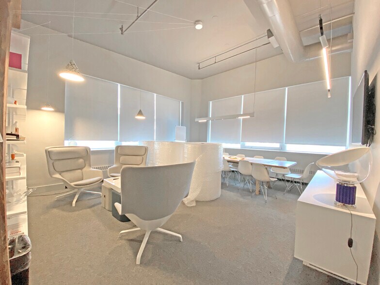More Photos Of 110 York St, Brooklyn Office For Lease