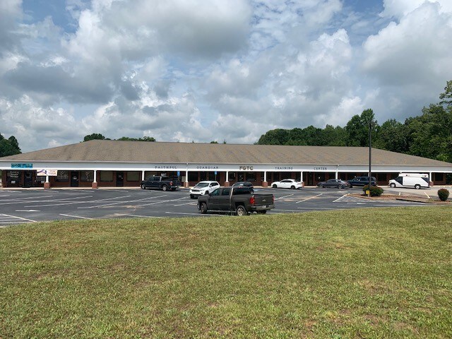More Photos Of 285 Carrollton St, Temple Storefront For Lease
