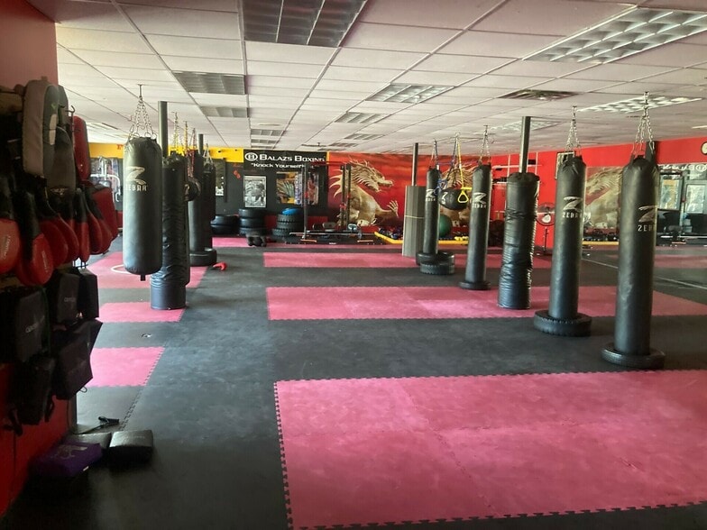 More Photos Of 114 Pembroke St, Kingston Storefront Retail Residential For Sale