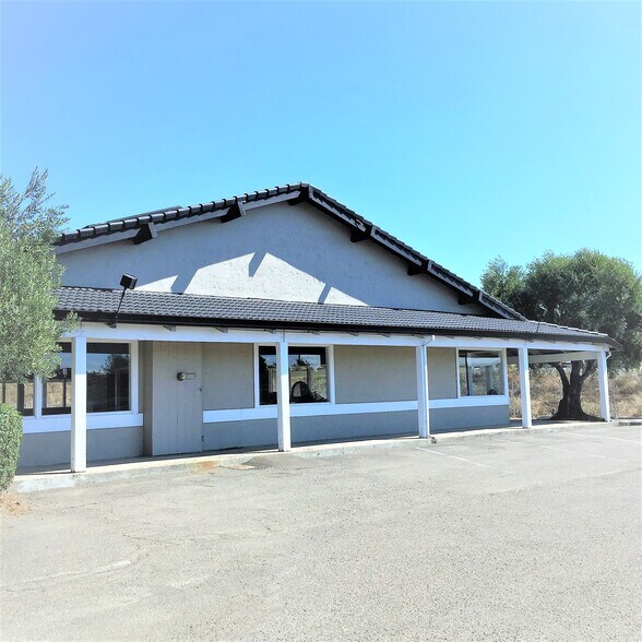 More Photos Of 5101 Montero Way, Petaluma Storefront For Lease