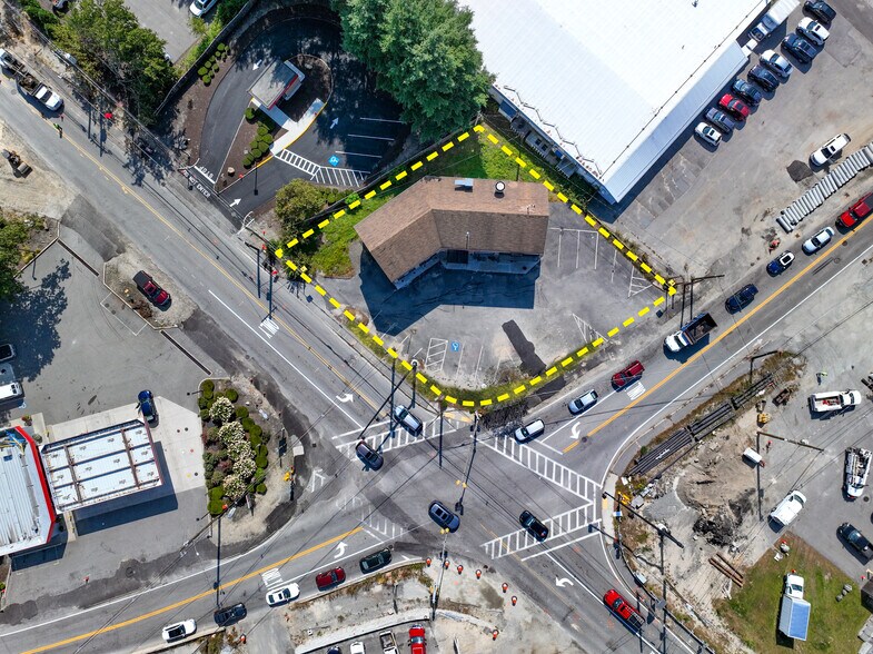 More Photos Of 263 Main St, Acton Freestanding For Lease