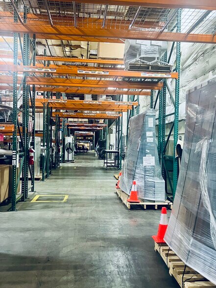 More Photos Of 9445 SW Ridder Rd, Wilsonville Warehouse For Lease