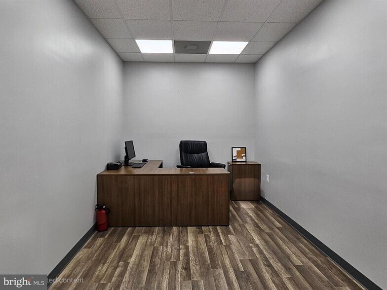 More Photos Of 7301 E Furnace Branch Rd, Glen Burnie Office For Sale