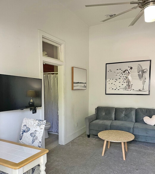 More Photos Of 522 N 7th Ave, Pensacola Multifamily For Sale