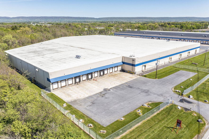 Primary Photo Of 6360 Brackbill Blvd, Mechanicsburg Distribution For Lease