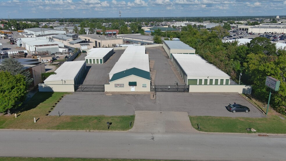 More Photos Of 4247 S 76th Ave, Tulsa Self Storage For Sale