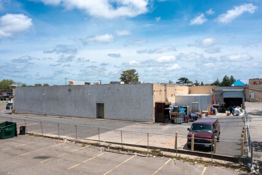More Photos Of 3350 Hillside Ave, New Hyde Park Storefront For Lease