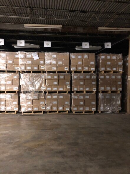 More Photos Of 501 W 10th St, Trenton Warehouse For Lease