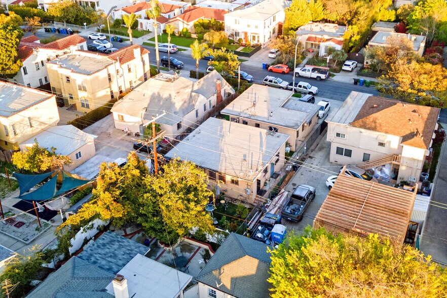 More Photos Of 1867 S Cochran Ave, Los Angeles Apartments For Sale