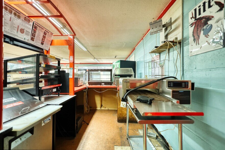 More Photos Of 247 Cannon Dr, Social Circle Restaurant For Sale