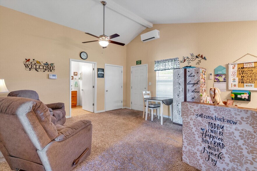 More Photos Of 5236 US-67 Hwy, Alvarado Freestanding For Sale
