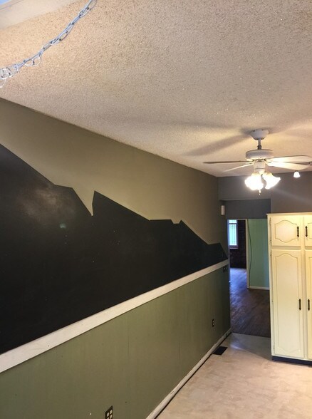 More Photos Of 505 Cherokee St, Leavenworth Loft Creative Space For Sale