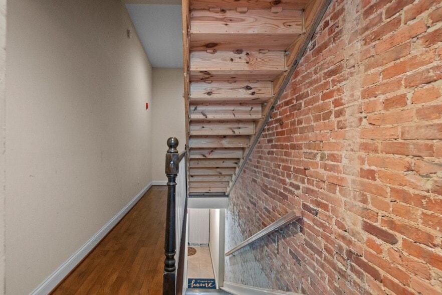 More Photos Of 2740 Saint Paul St, Baltimore Apartments For Sale