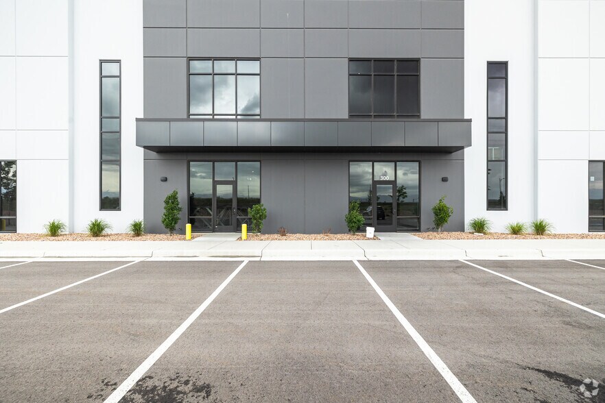 More Photos Of 6075 W SR-201 S, West Valley City Unknown For Lease