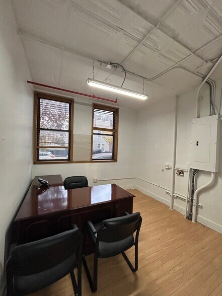 More Photos Of 122 18th St, Brooklyn Land For Lease