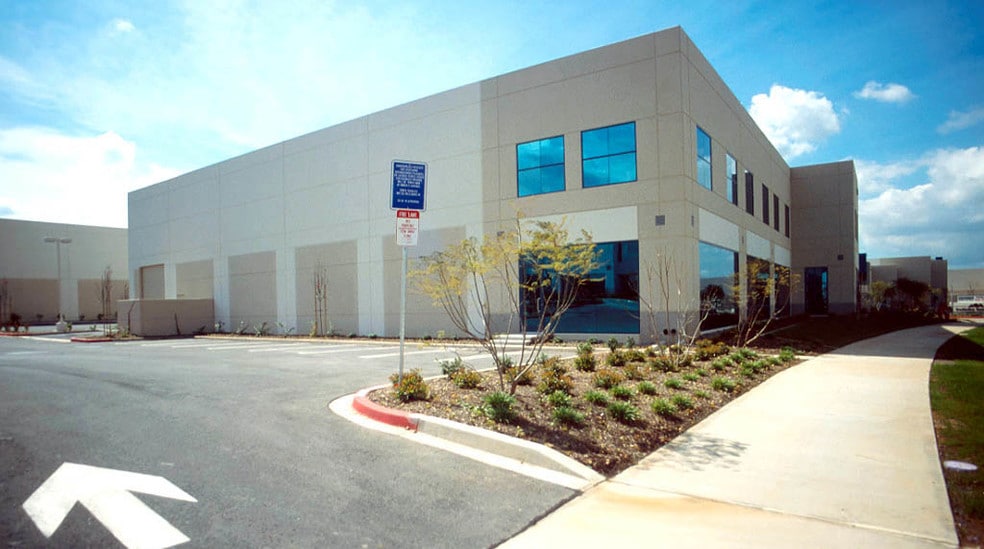 More Photos Of 30242 Esperanza, Rancho Santa Margarita Flex For Sale