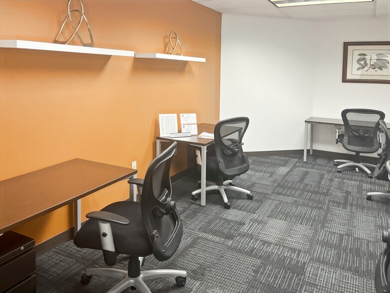 More Photos Of 101 Eisenhower Pky, Roseland Coworking Space