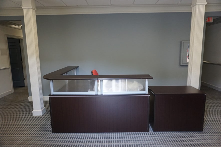 More Photos Of 420 The Parkway, Greer Office Residential For Lease