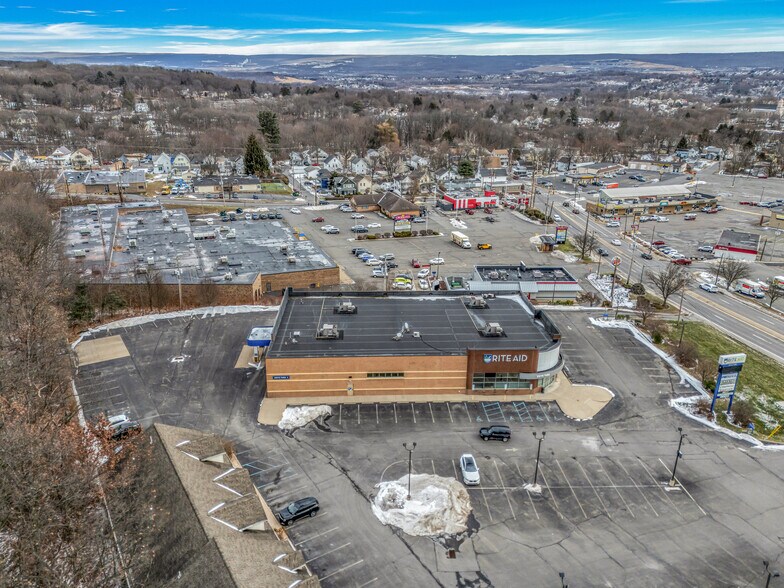 More Photos Of 1777 N Keyser Ave, Scranton Drugstore For Lease