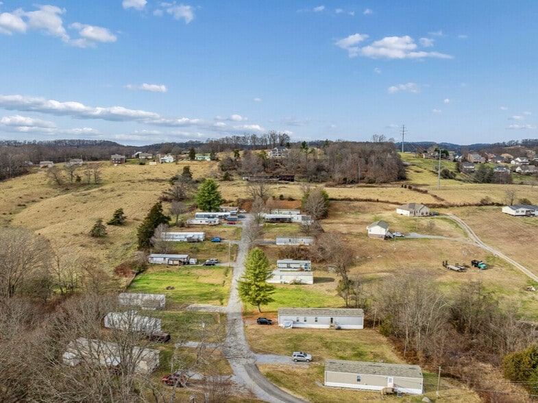 More Photos Of 102 Claude Simmons Rd, Johnson City Manufactured Housing Mobile Home Park For Sale