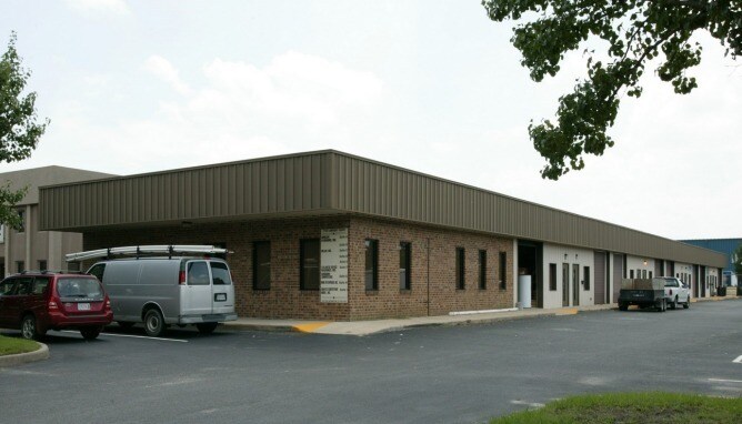 More Photos Of 1720 Lambert Ct, Chesapeake Showroom For Lease