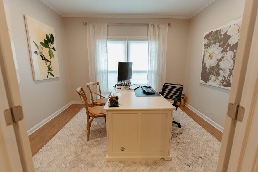 More Photos Of 540 SE Powder Springs St, Marietta Office Residential For Sale