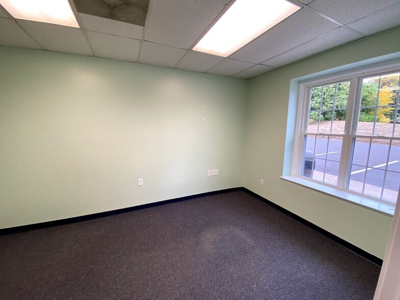 More Photos Of 395 W Avon Rd, Avon Office For Lease
