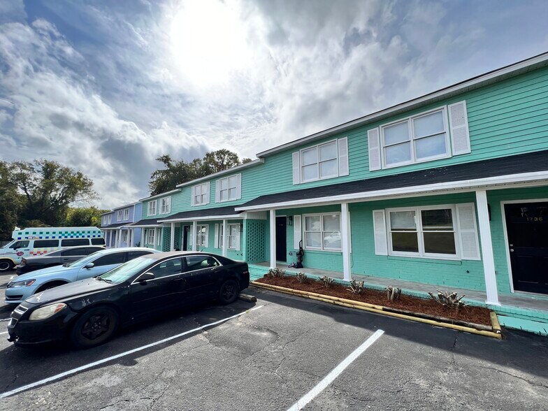 More Photos Of 1738 12th St, Cayce Apartments For Sale