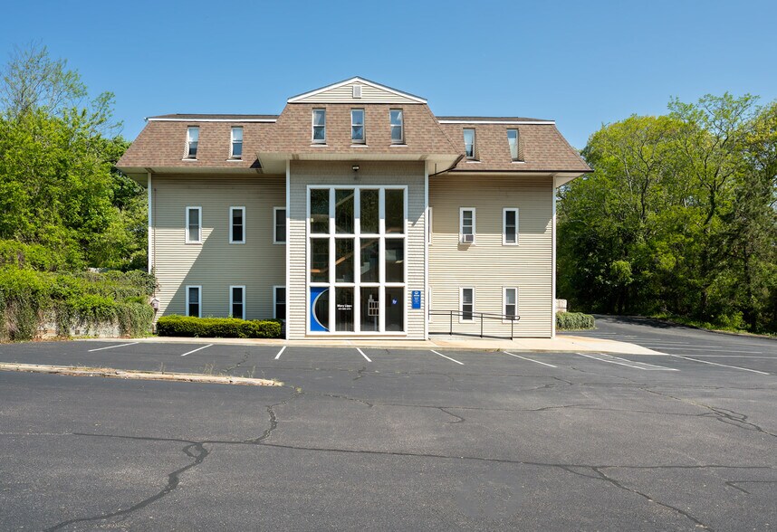 Primary Photo Of 6828 Post Rd, North Kingstown Office Residential For Lease