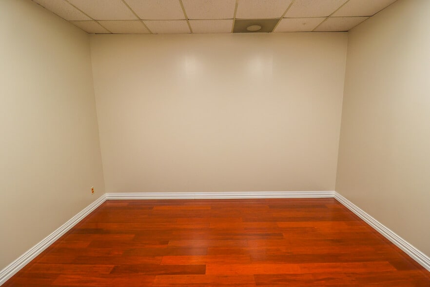 More Photos Of 13131 Champions Dr, Houston Medical For Lease