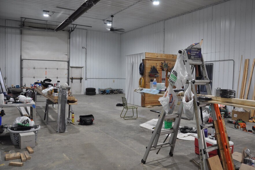 More Photos Of 4306 Highway 12 SE, Delano Self Storage For Lease