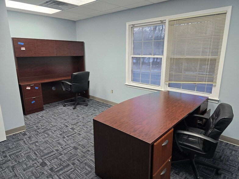 More Photos Of 147 Union Ave, Middlesex Office For Lease