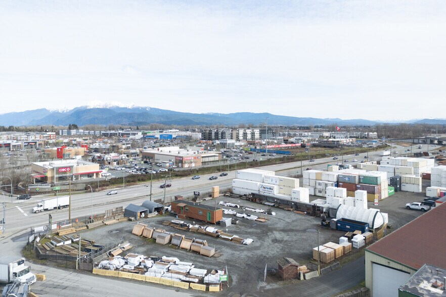More Photos Of 880 Lougheed Hwy, Port Coquitlam Land For Lease