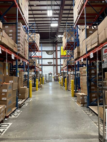 More Photos Of 2350-2400 Northridge Dr, Kaukauna Manufacturing For Sale