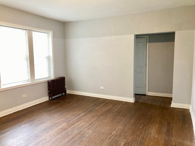 More Photos Of 7919 S Maryland Ave, Chicago Apartments For Sale
