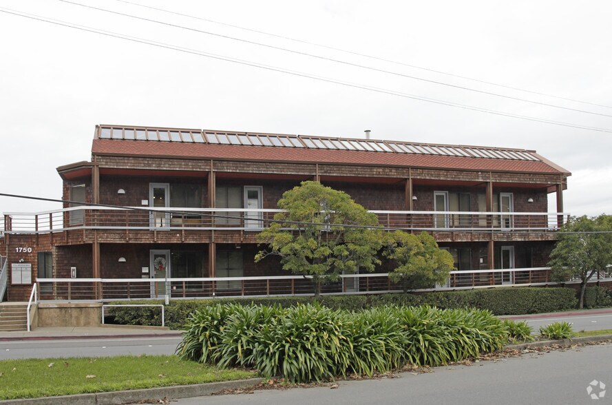 More Photos Of 1750 Bridgeway, Sausalito Office For Lease