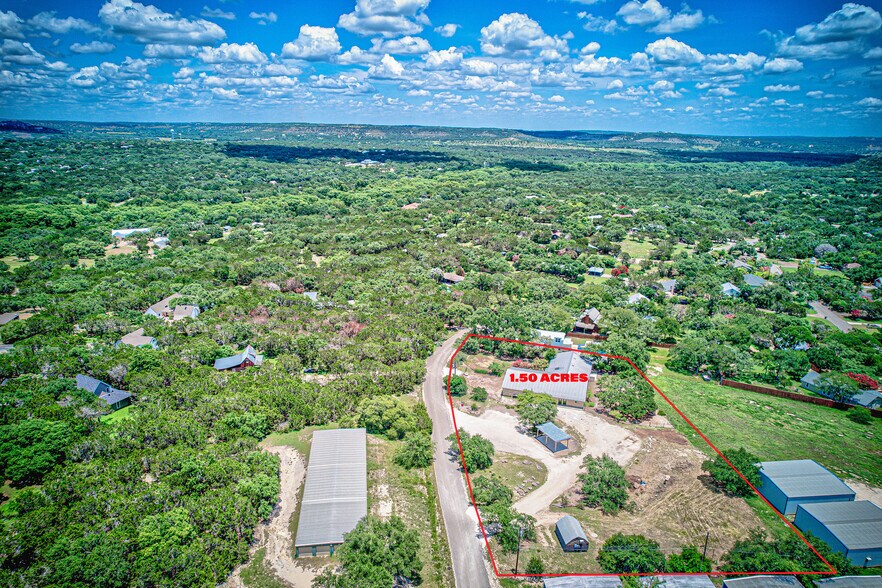 More Photos Of 45 La Buena Vista Dr, Wimberley Schools For Sale