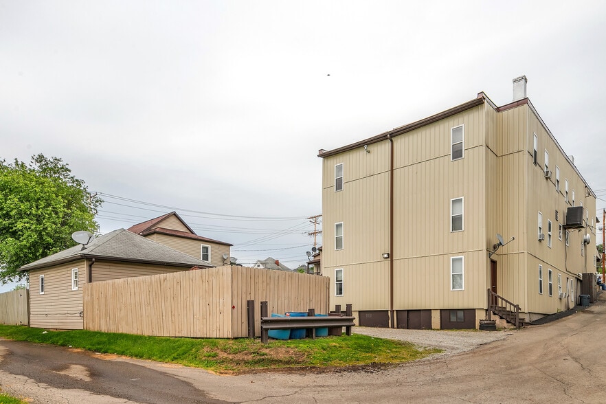 More Photos Of 277 N Gallatin Ave, Uniontown Apartments For Sale