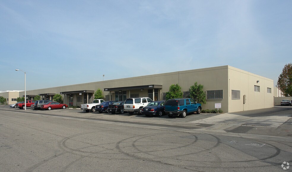 More Photos Of 2043-2063 S Lyon St, Santa Ana Light Manufacturing For Lease