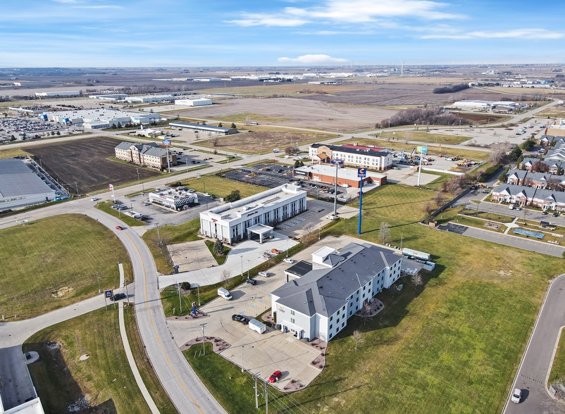 More Photos Of 1021 Wylie Dr, Bloomington Land For Sale