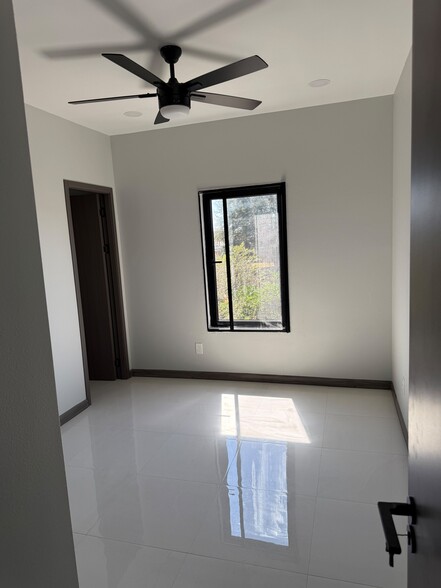 More Photos Of 1218 E Santa Rosa St, Edinburg Apartments For Sale