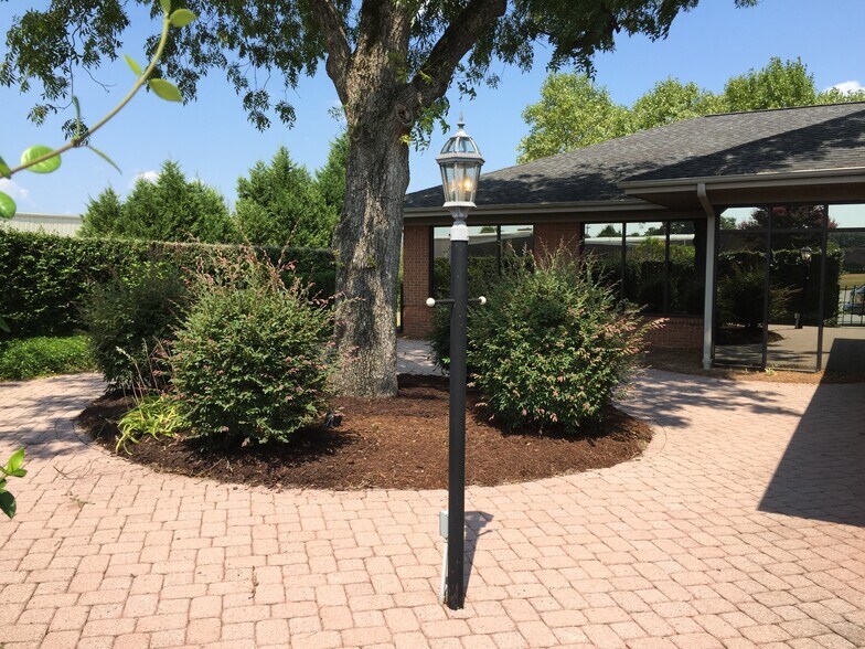 More Photos Of 3410 Sunset Blvd, West Columbia Medical For Lease