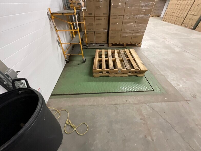 More Photos Of 1031 Appleton Rd, Menasha Industrial For Lease