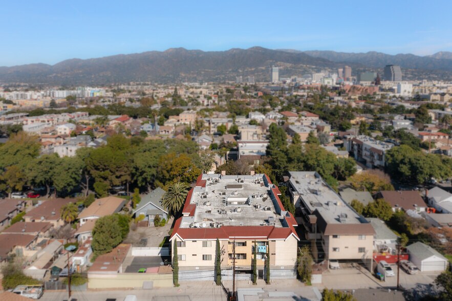 More Photos Of 420 W Windsor Rd, Glendale Apartments For Sale