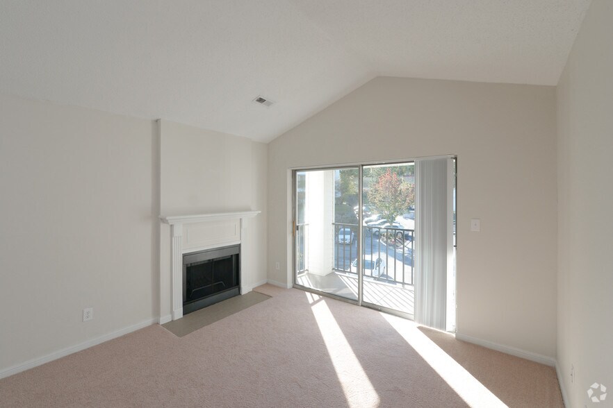 More Photos Of 100 Elena St, Cranston Apartments For Sale