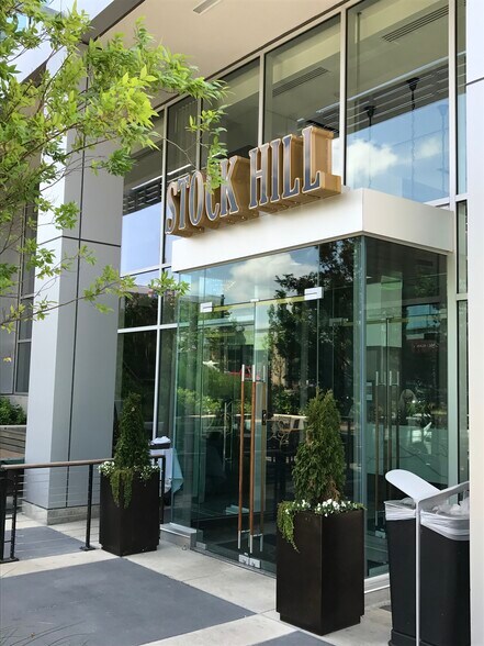 More Photos Of 4800 Main St, Kansas City Office For Lease